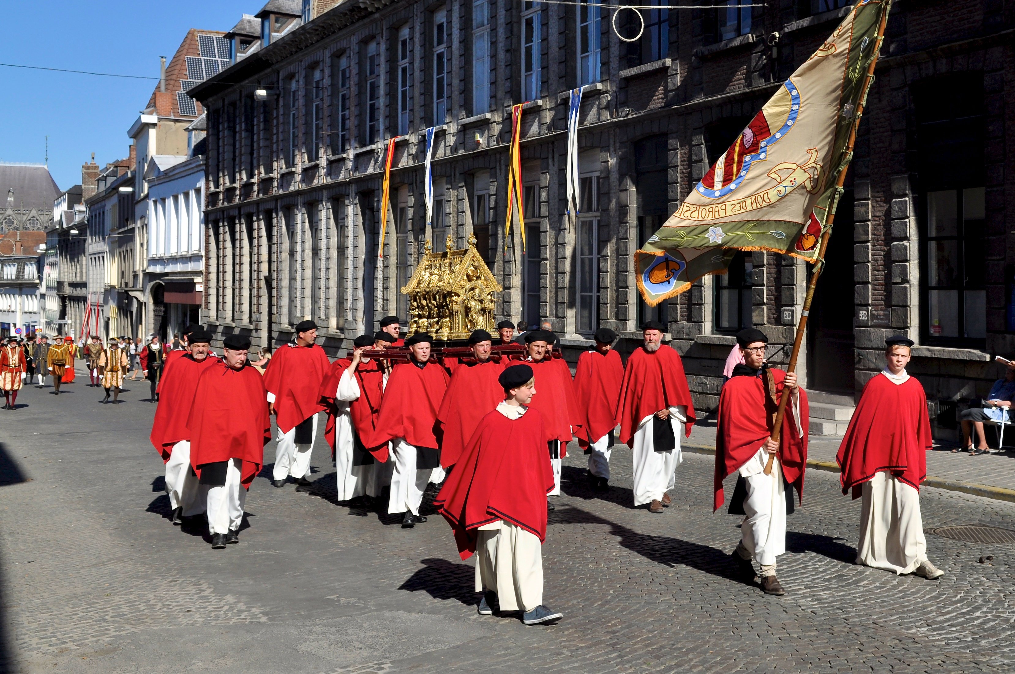 Grande Procession_PierreVBD.jpg